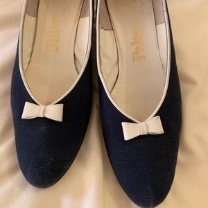 Blue With White Bow Vintage 1960s Pumps